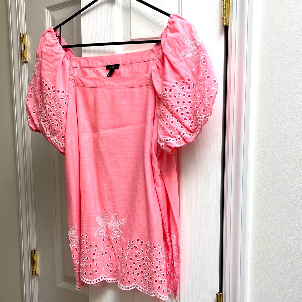 Talbots linen square neck Pink Eyelet Embroidered top .   Worn twice